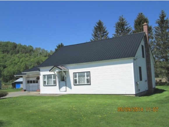6623 Highway 102 Canaan, VT 05903 - Photo 3 of 20