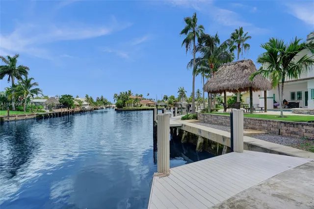 $1,250,000 | 571 Southeast 11th Street, Pompano Beach, FL 33060