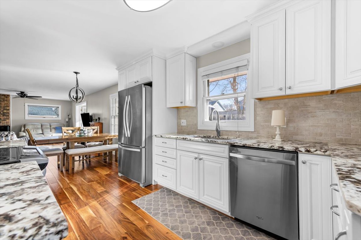 509 East Monterey Road Palatine, IL 60074 - Photo 4 of 22