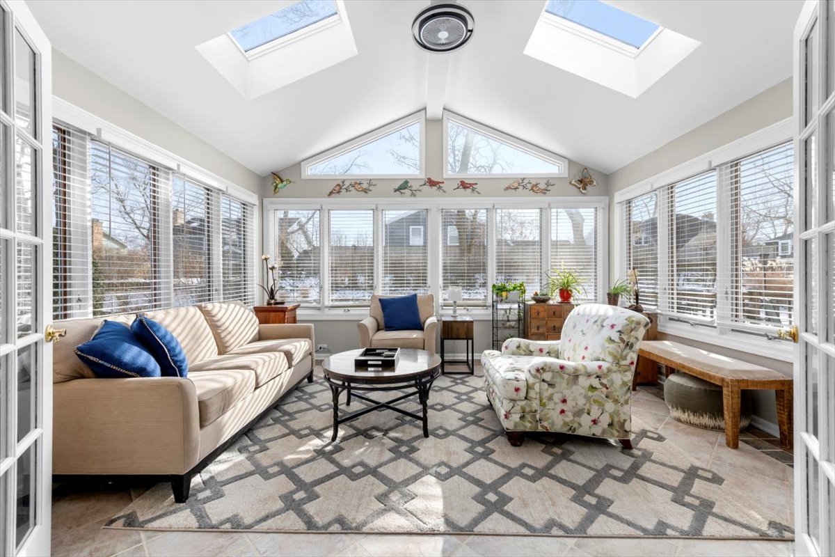 509 East Monterey Road Palatine, IL 60074 - Photo 9 of 22