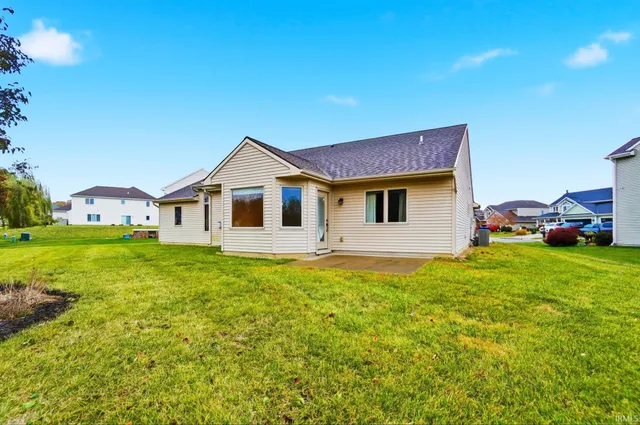 $325,000 | 1622 Tara Bella Lane, Fort Wayne, IN 46845