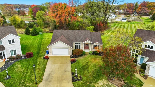 $325,000 | 1622 Tara Bella Lane, Fort Wayne, IN 46845