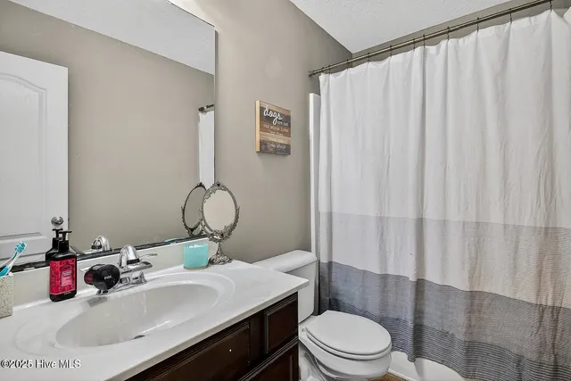 $199,900 | 404 Falls Cove, Jacksonville, NC 28546