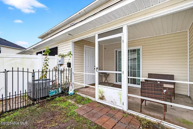 $199,900 | 404 Falls Cove, Jacksonville, NC 28546