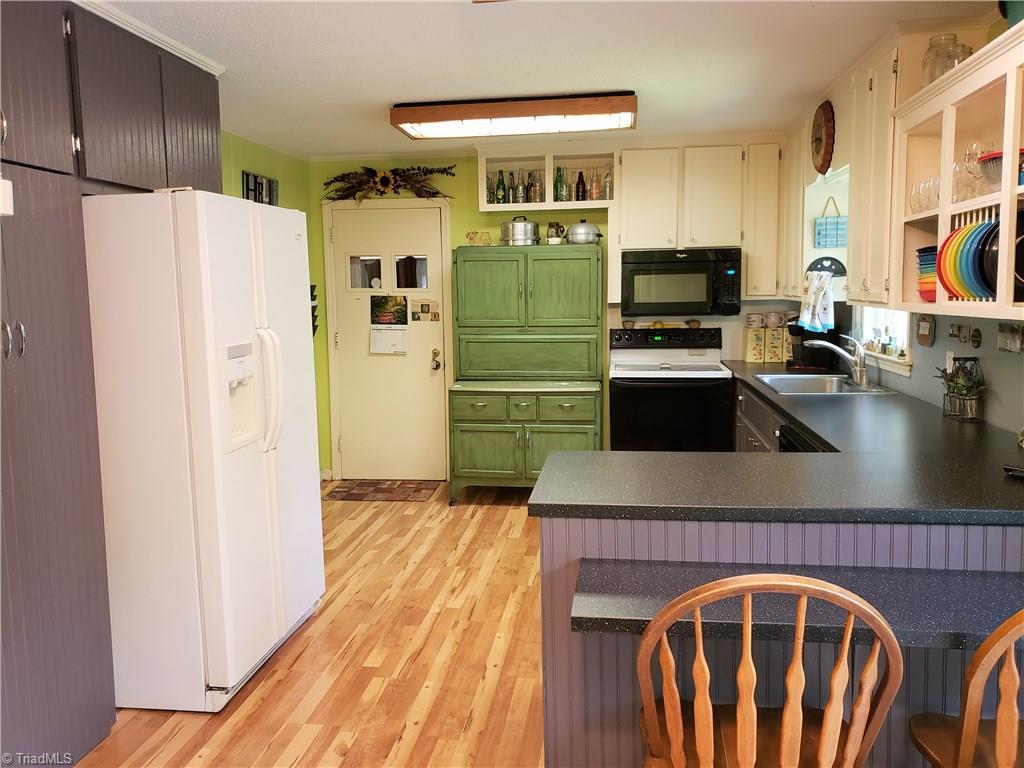 7921 Rte 2156 Walnut Cove, NC 27052 - Photo 6 of 25 Gallery Image 6