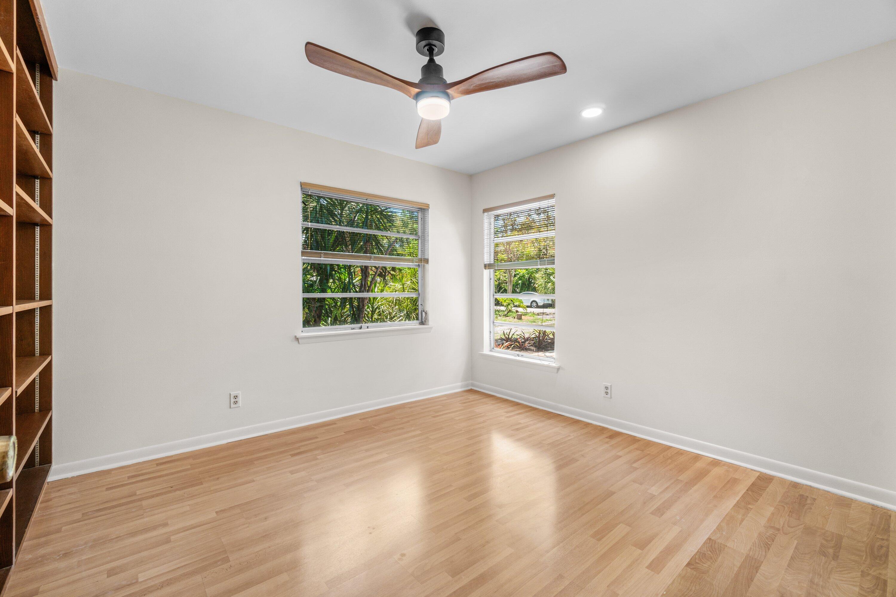 1051 Southwest 21st Street Boca Raton, FL 33486 - Photo 34 of 43 038-1051