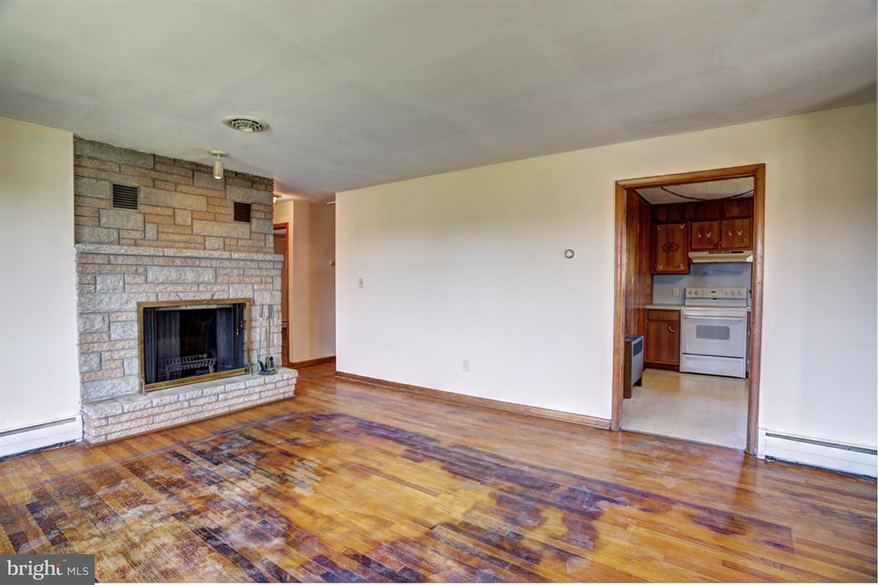 304 Oberlin Road Middletown, PA 17057 - Photo 5 of 25 Gallery Image 5
