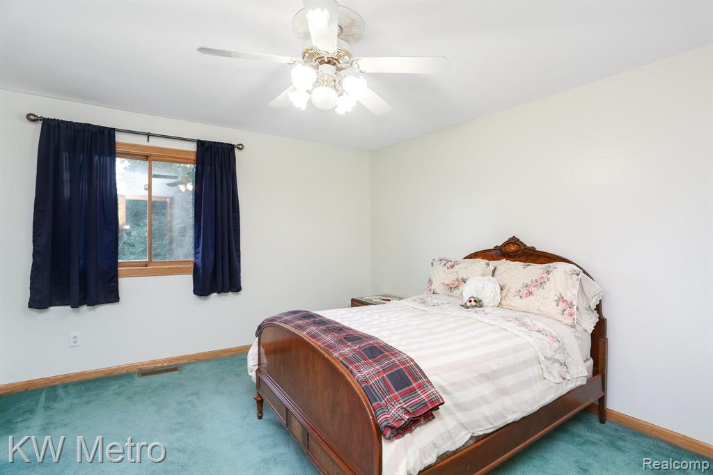 1109 East Wattles Road Troy, MI 48085 - Photo 38 of 48
