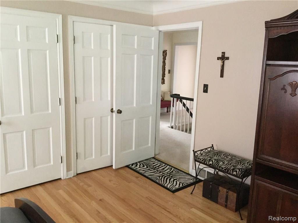 3297 Sherbourne Road Detroit, MI 48221 - Photo 31 of 37 master bed1 sherbourne.jpg