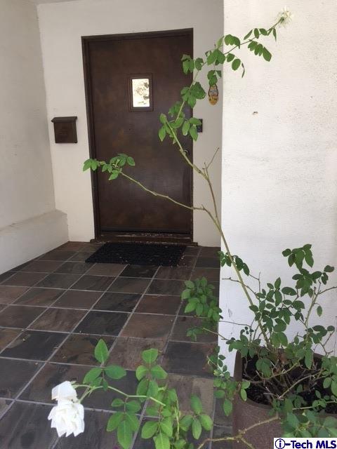 414 Kempton Road Glendale, CA 91202 - Photo 2 of 44
