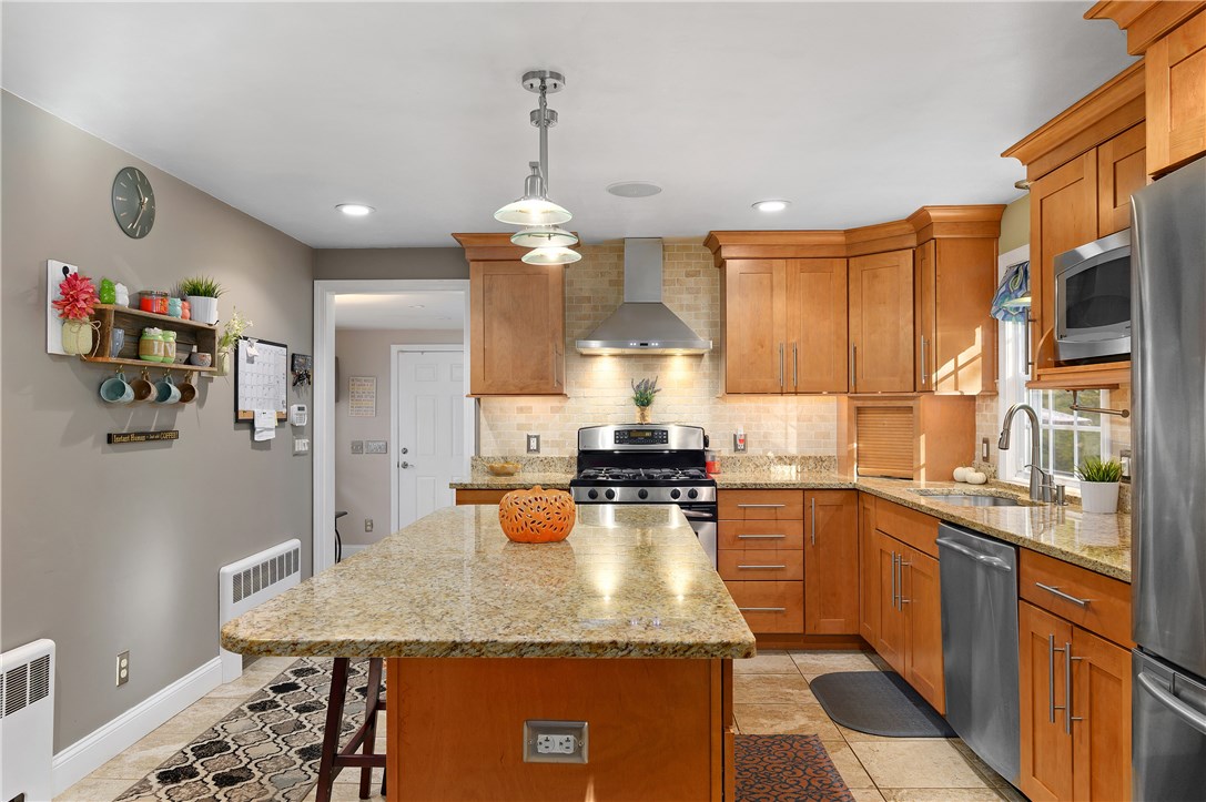 56 Gleaner Chapel Road Scituate, RI 02857 - Photo 8 of 30
