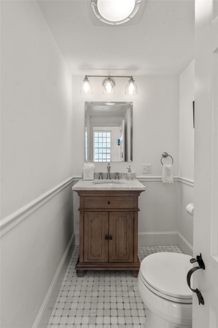 30 Thames Street Newport, RI 02840 - Photo 17 of 47