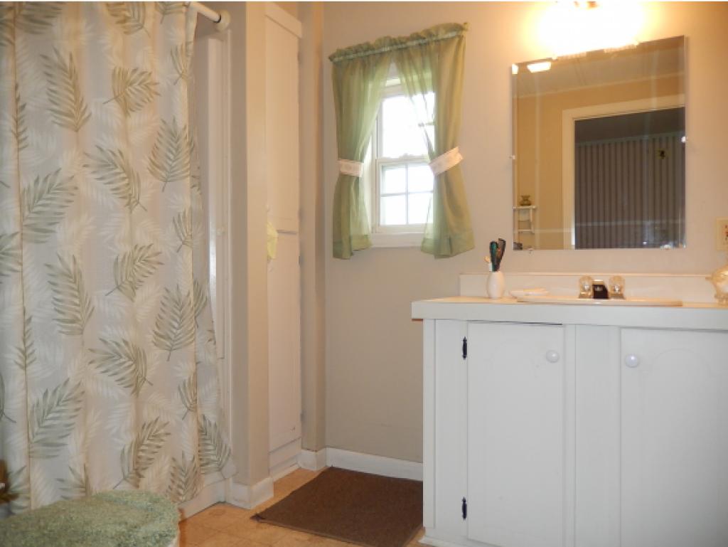 839 Middlewood Road Williston, VT 05495 - Photo 8 of 13 Gallery Image 8