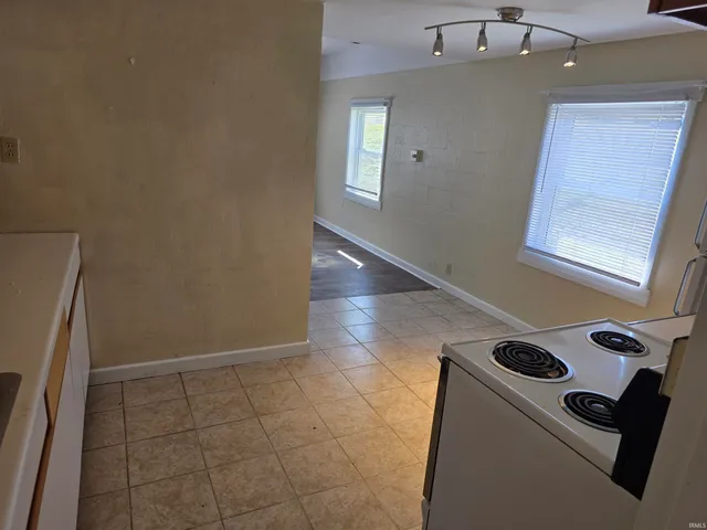 $1,400 | 2301 East 5th Street, Bloomington, IN 47408