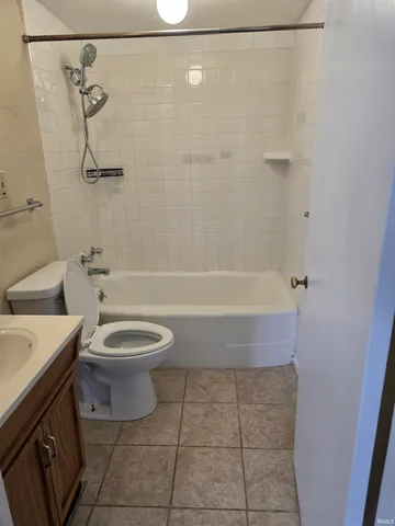 $1,400 | 2301 East 5th Street, Bloomington, IN 47408