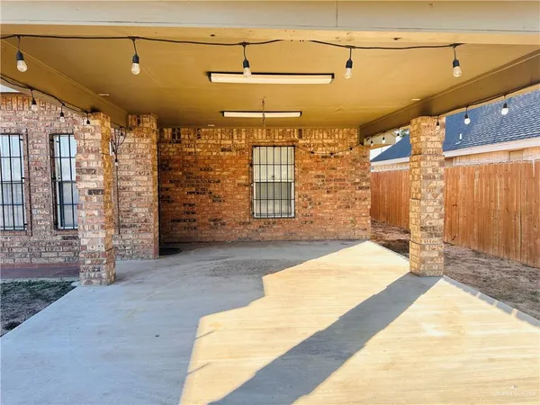 $1,900 | 1806 West 31st 1/2 Street, Mission, TX 78574