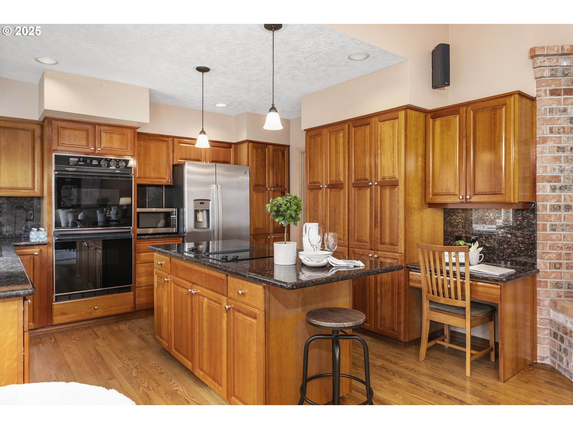 13043 Rogers Road Lake Oswego, OR 97035 - Photo 18 of 39 Gallery Image 18