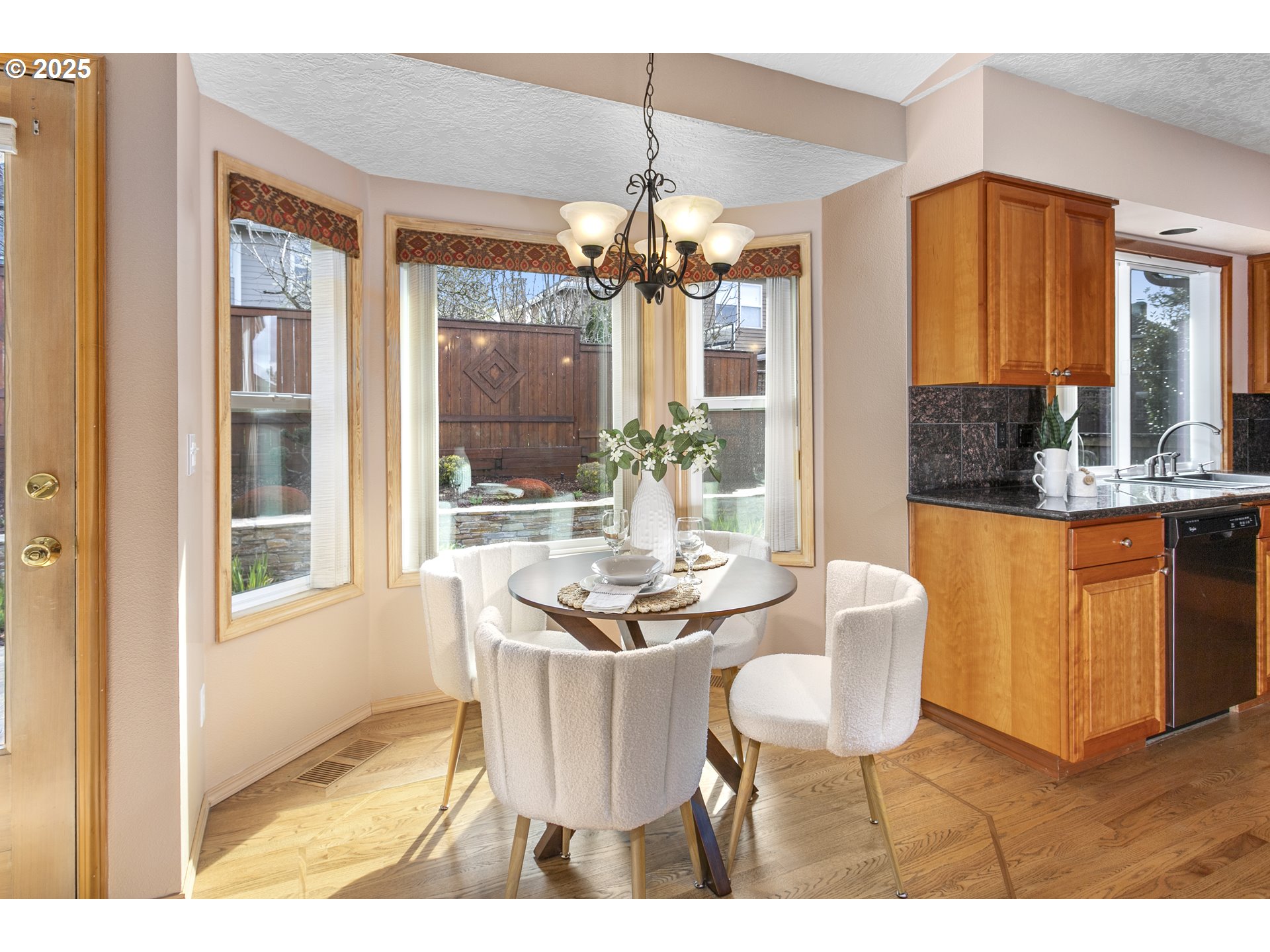 13043 Rogers Road Lake Oswego, OR 97035 - Photo 21 of 39 Gallery Image 21