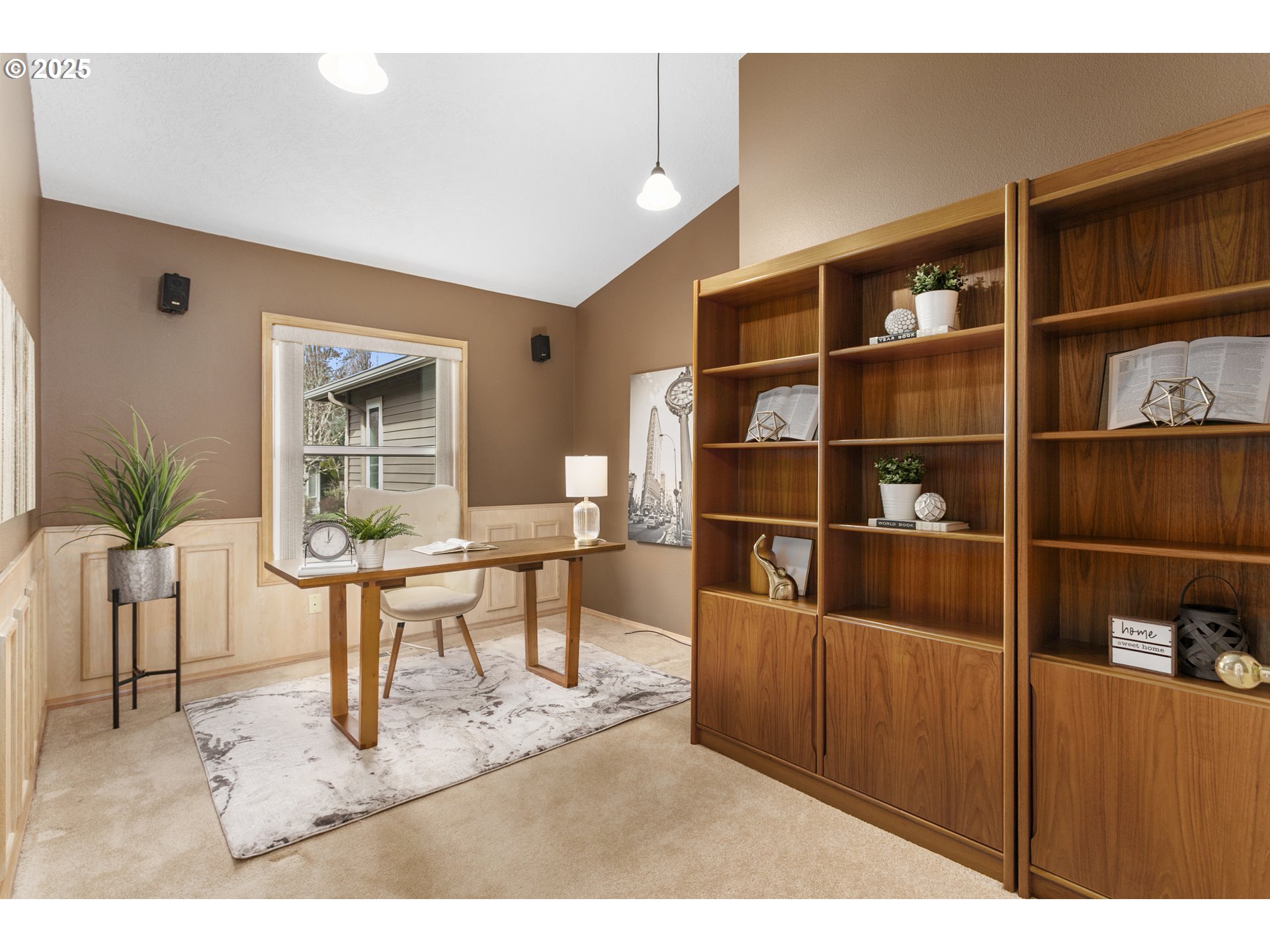 13043 Rogers Road Lake Oswego, OR 97035 - Photo 27 of 39 Gallery Image 27