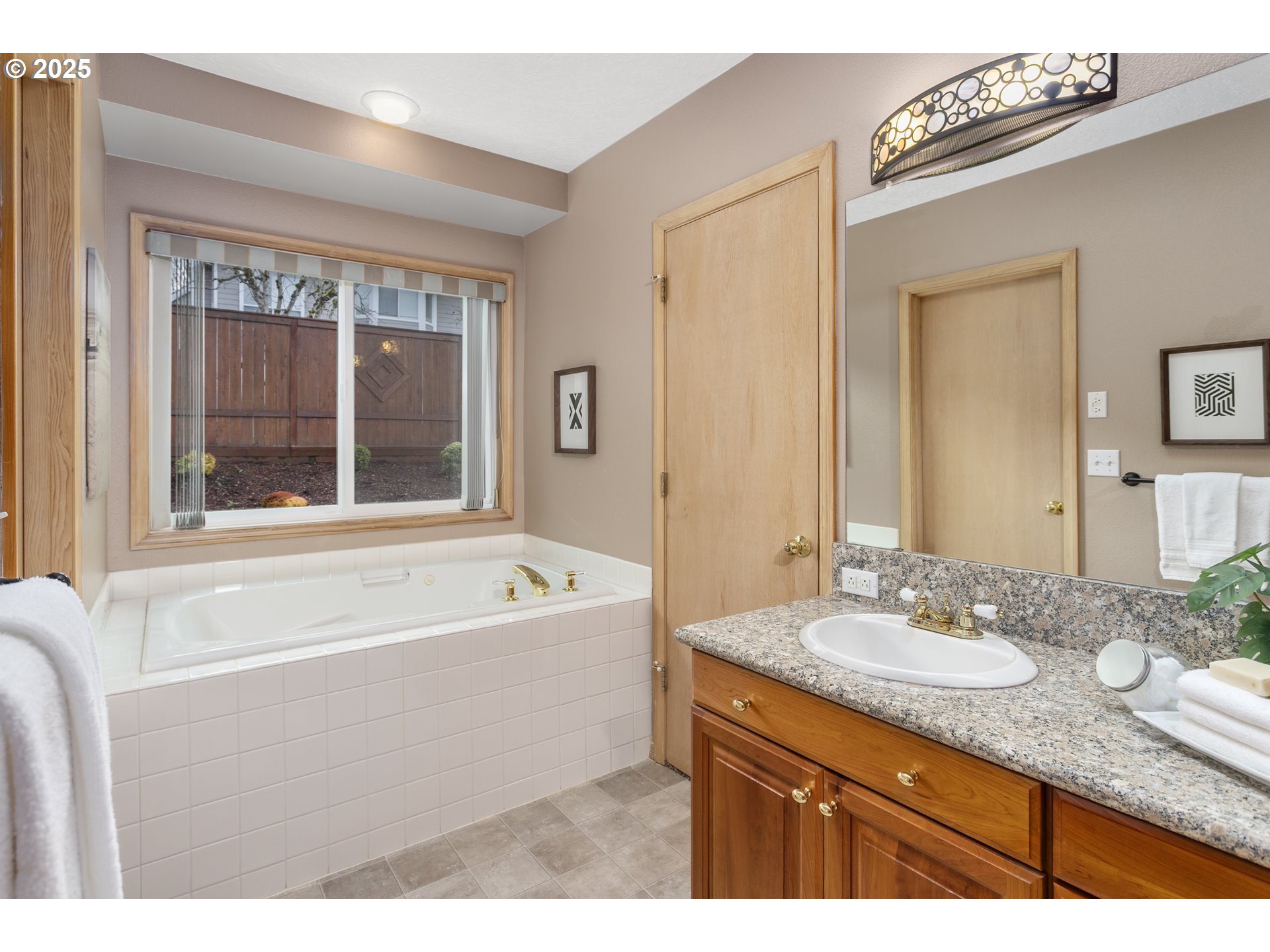 13043 Rogers Road Lake Oswego, OR 97035 - Photo 35 of 39 Gallery Image 35