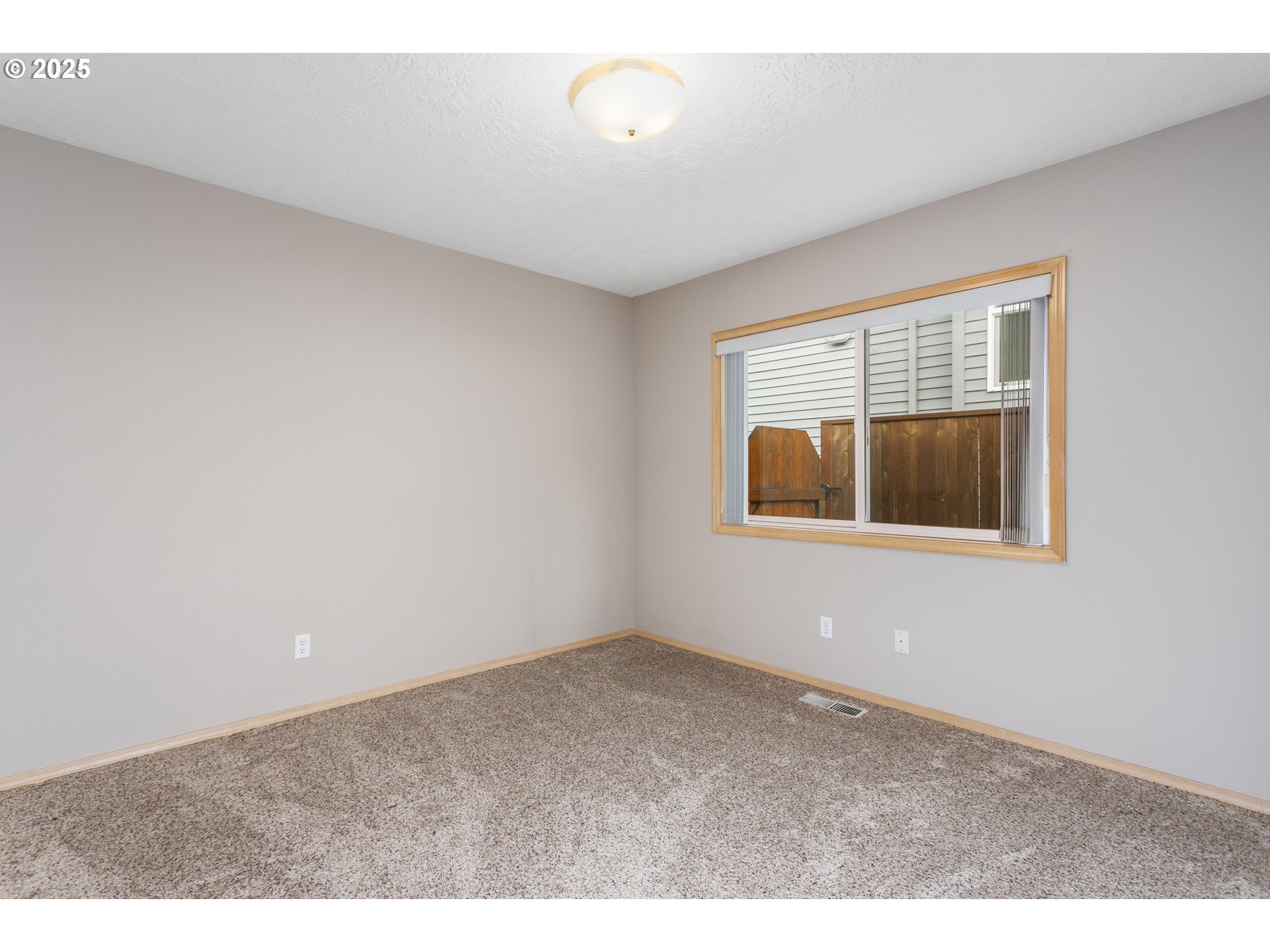 13043 Rogers Road Lake Oswego, OR 97035 - Photo 38 of 39 Gallery Image 38