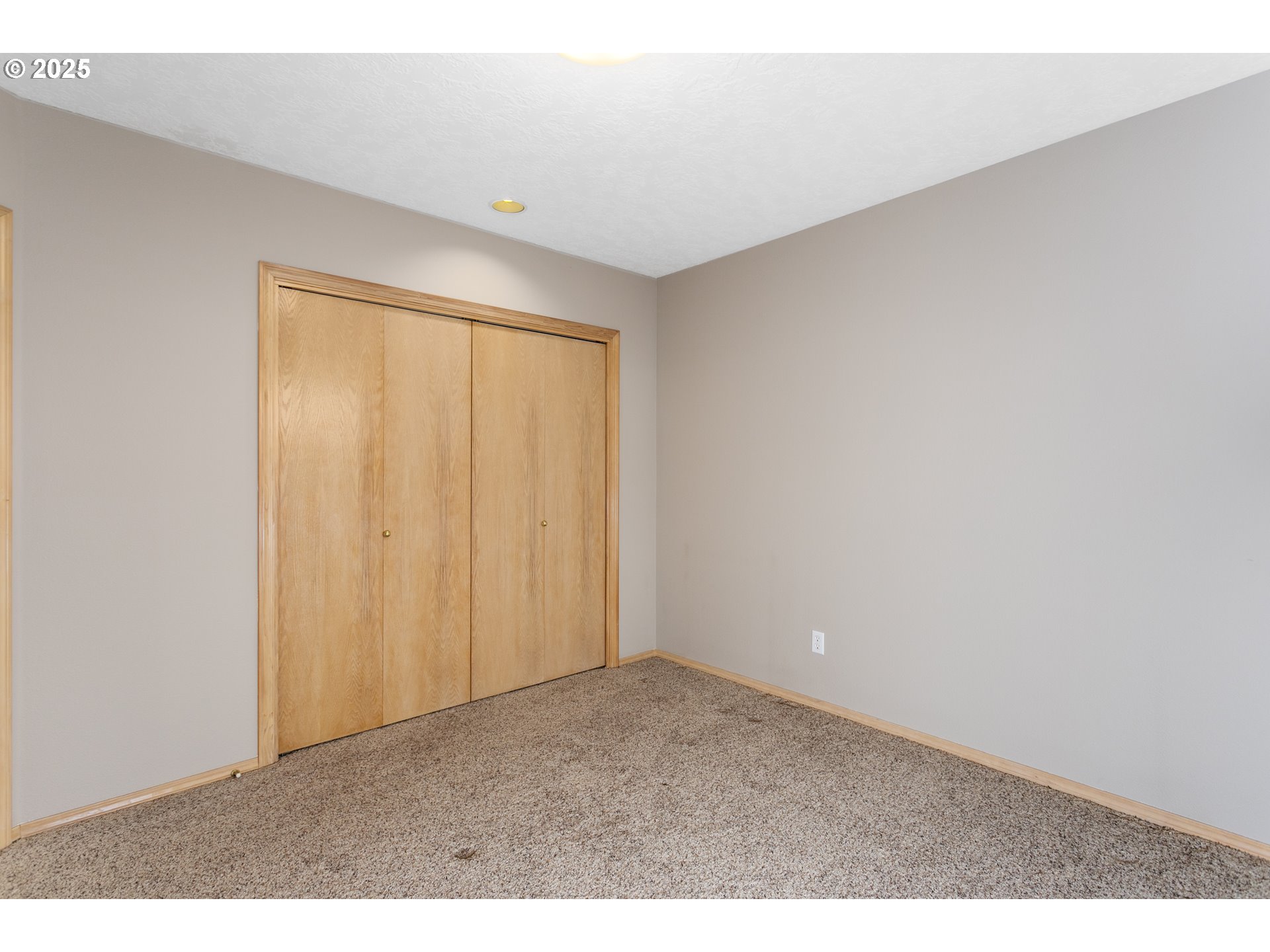 13043 Rogers Road Lake Oswego, OR 97035 - Photo 39 of 39 Gallery Image 39