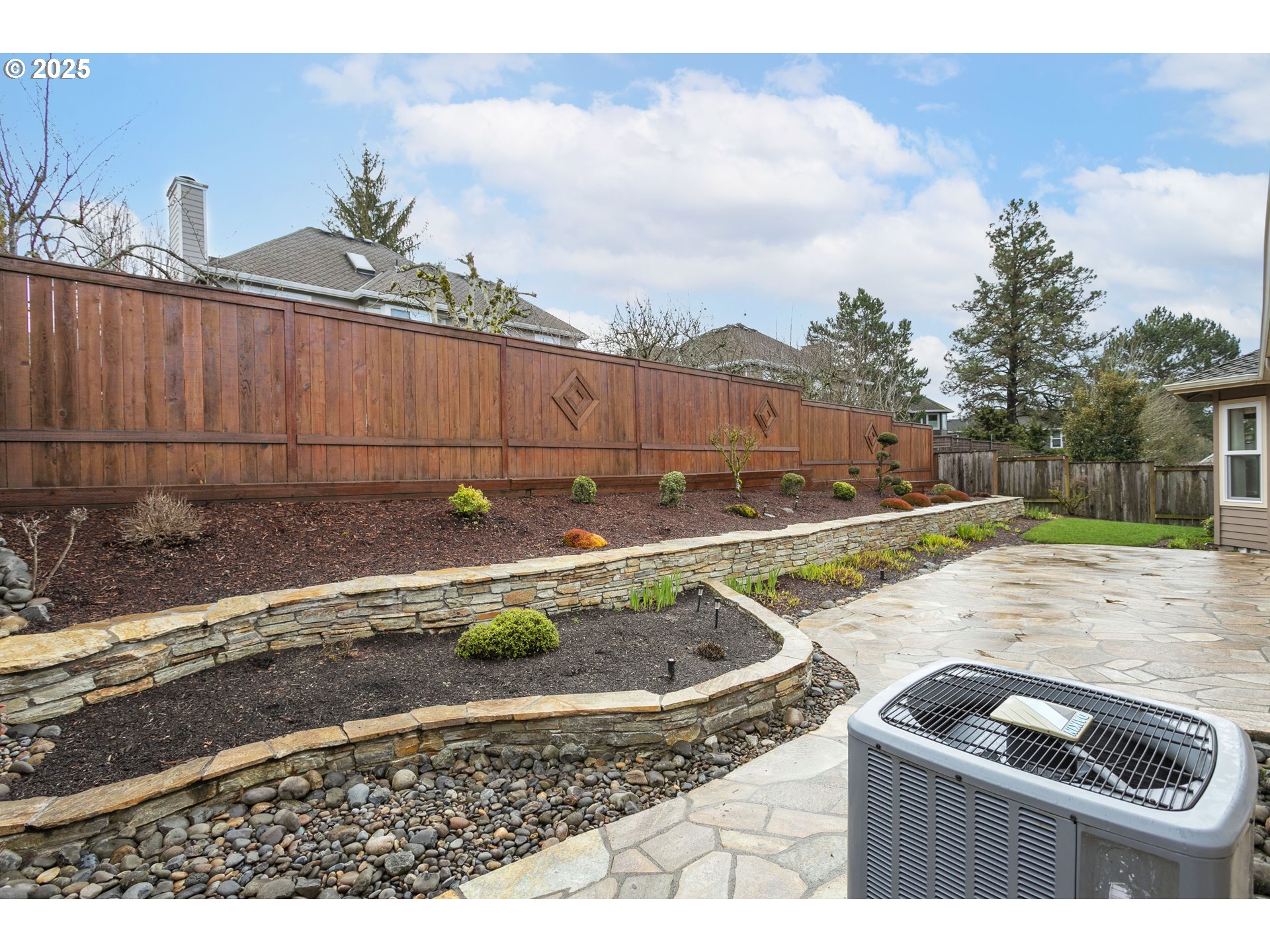 13043 Rogers Road Lake Oswego, OR 97035 - Photo 9 of 39 Gallery Image 9