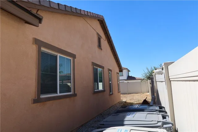 a view of backyard of house