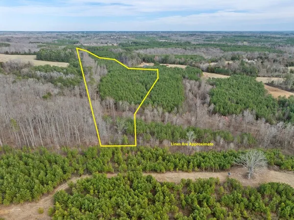 $149,900 | The Grove Road, Blackstone, VA 23824