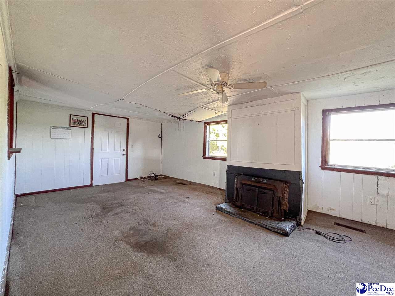 1135 Narrow Paved Road Lynchburg, SC 29080 - Photo 11 of 46 Gallery Image 11