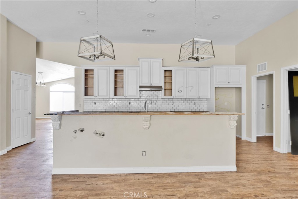 17877 Cabazon Road Apple Valley, CA 92307 - Photo 16 of 41