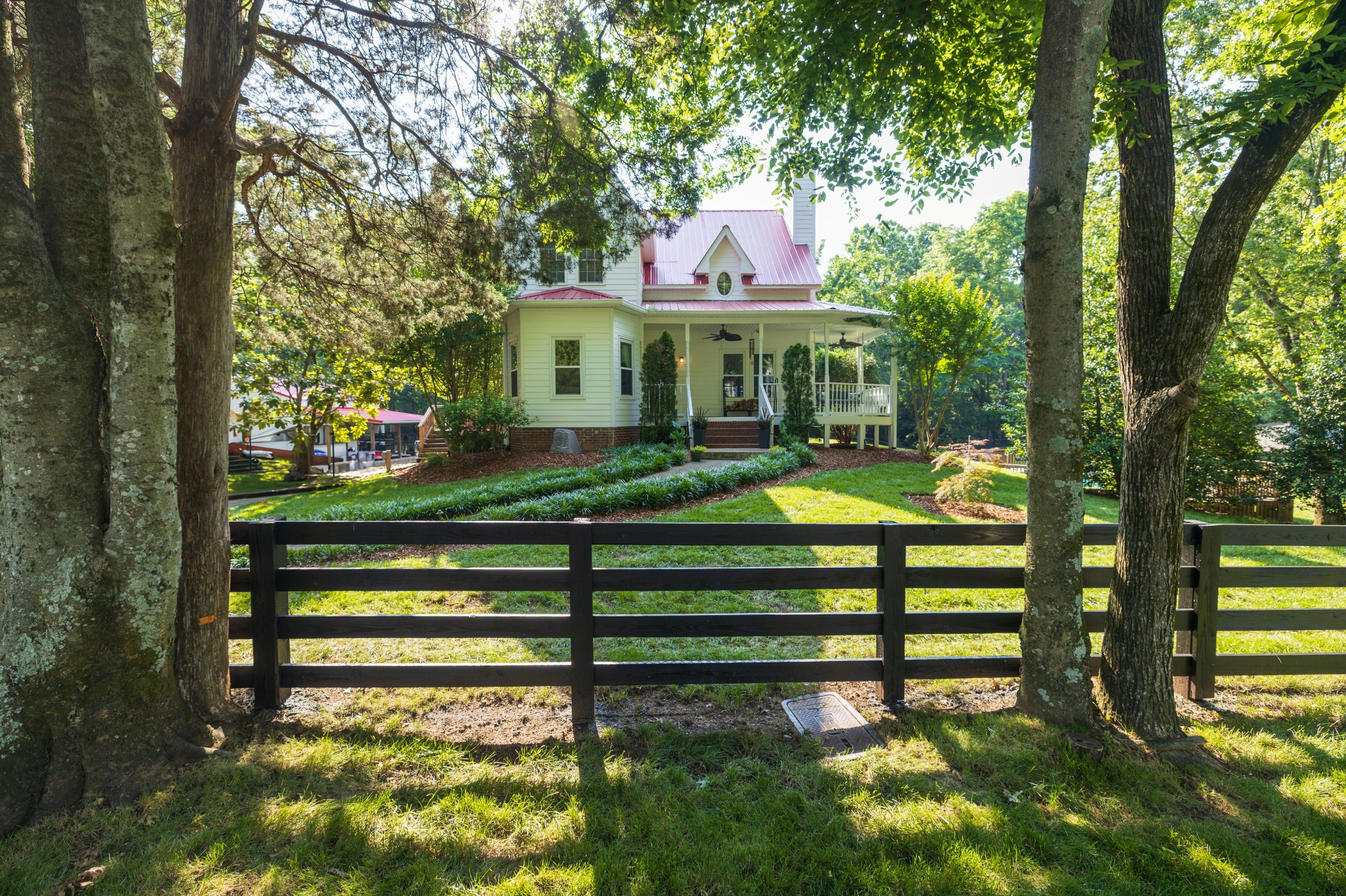 5926 Temple Road Nashville, TN 37221 - Photo 2 of 54 Gallery Image 2