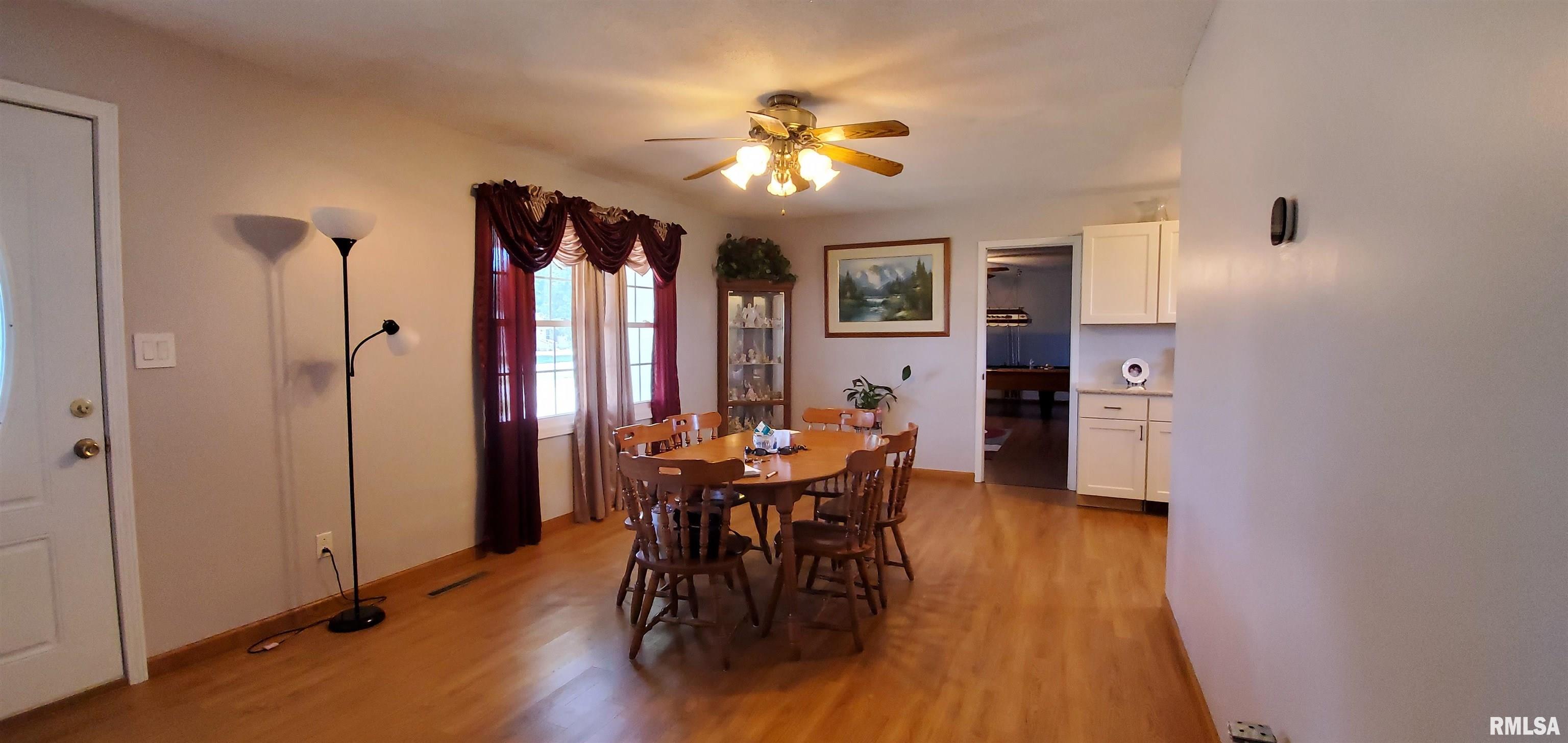 8543 Emling Road Du Quoin, IL 62832 - Photo 11 of 19 Gallery Image 11
