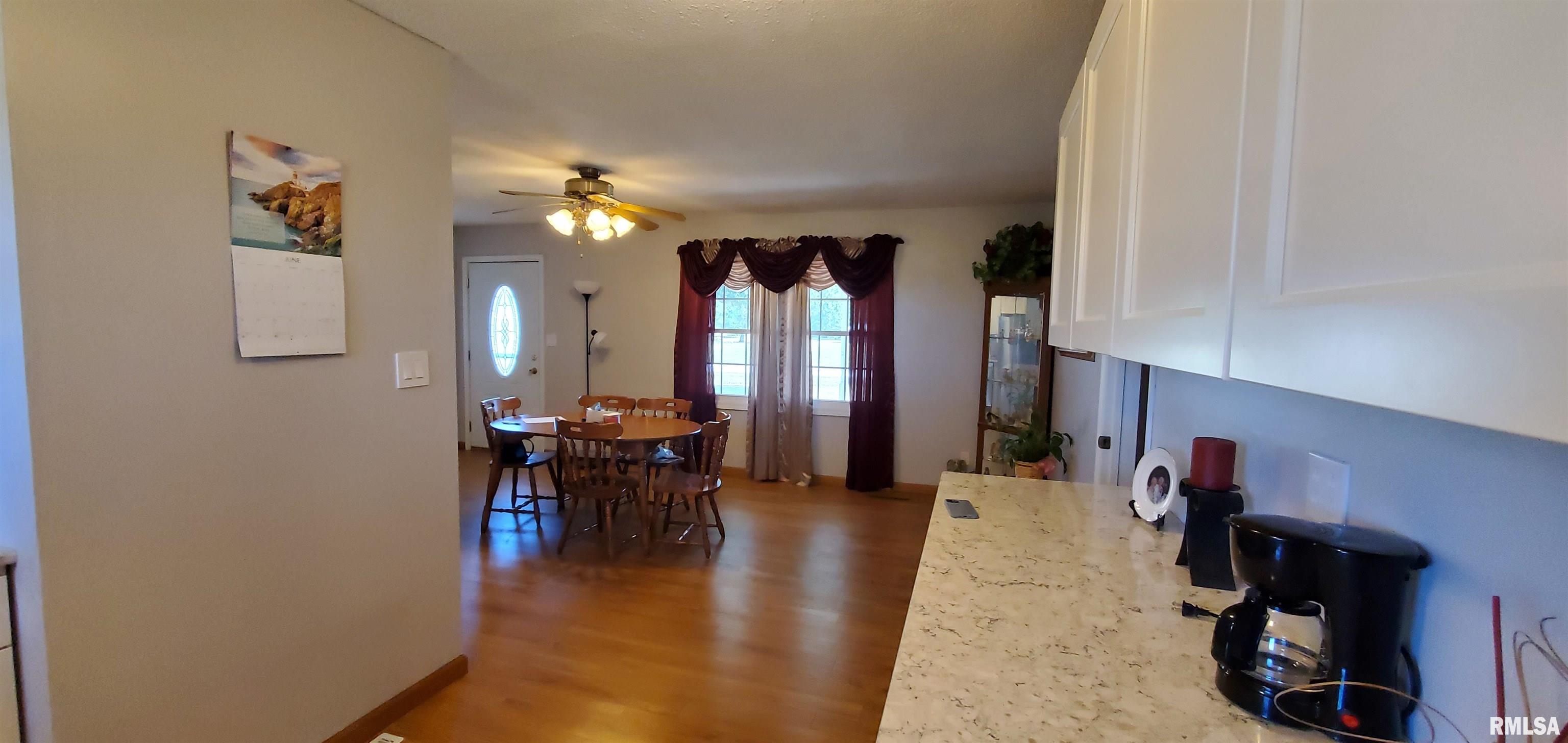 8543 Emling Road Du Quoin, IL 62832 - Photo 12 of 19 Gallery Image 12