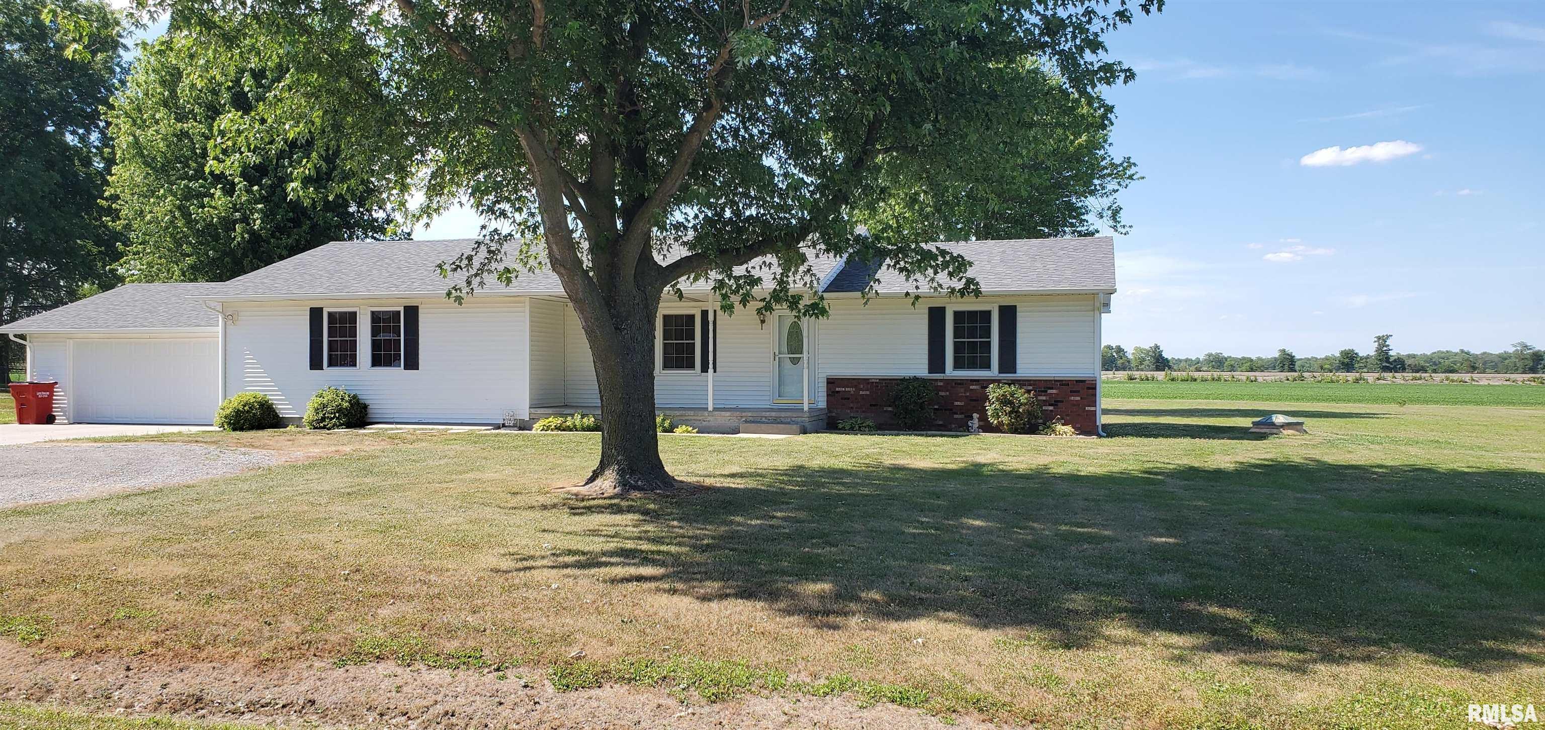 8543 Emling Road Du Quoin, IL 62832 - Photo 2 of 19 Gallery Image 2