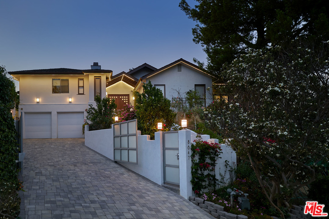8647 Edwin Drive Los Angeles, CA 90046 - Photo 32 of 32 a view of a house with a yard