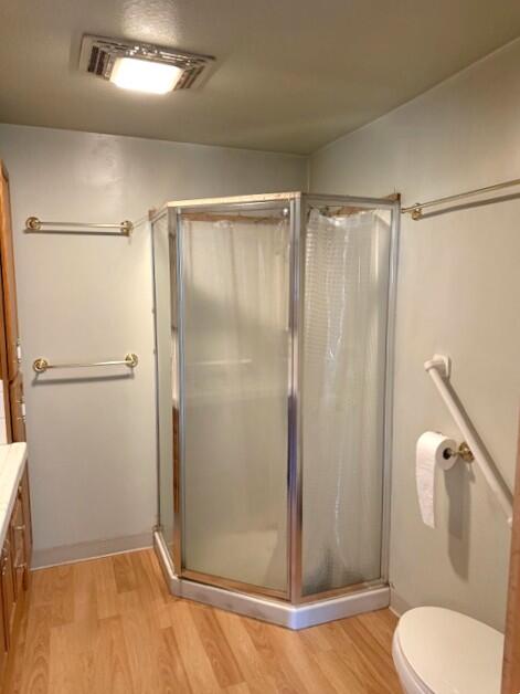 15904 Fir Road La Pine, OR 97739 - Photo 27 of 37 Bathroom