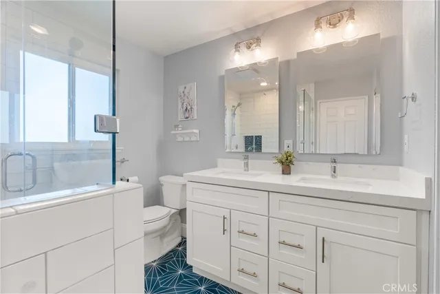 $1,200,000 | 2649 Elden Avenue, Unit E, Costa Mesa, CA 92627