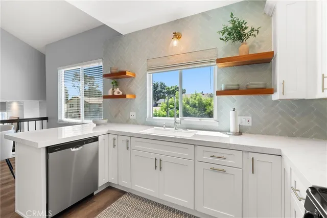 $1,200,000 | 2649 Elden Avenue, Unit E, Costa Mesa, CA 92627