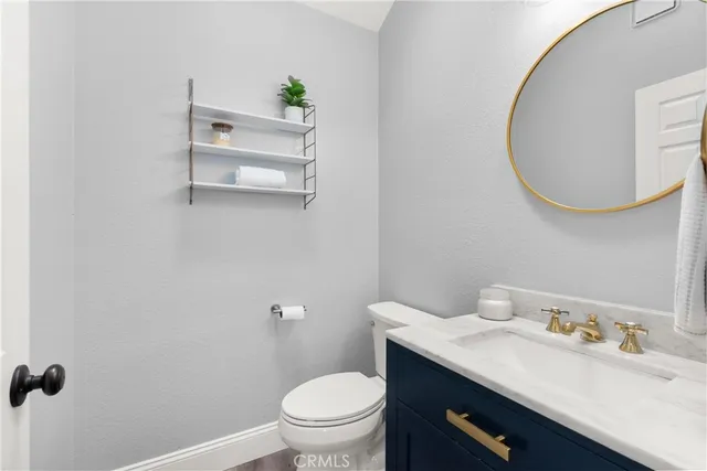 $1,200,000 | 2649 Elden Avenue, Unit E, Costa Mesa, CA 92627