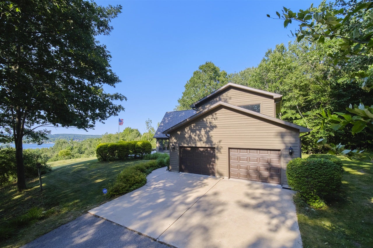 4821 Crescent Beach Road Onekama, MI 49675 - Photo 14 of 74 Gallery Image 14