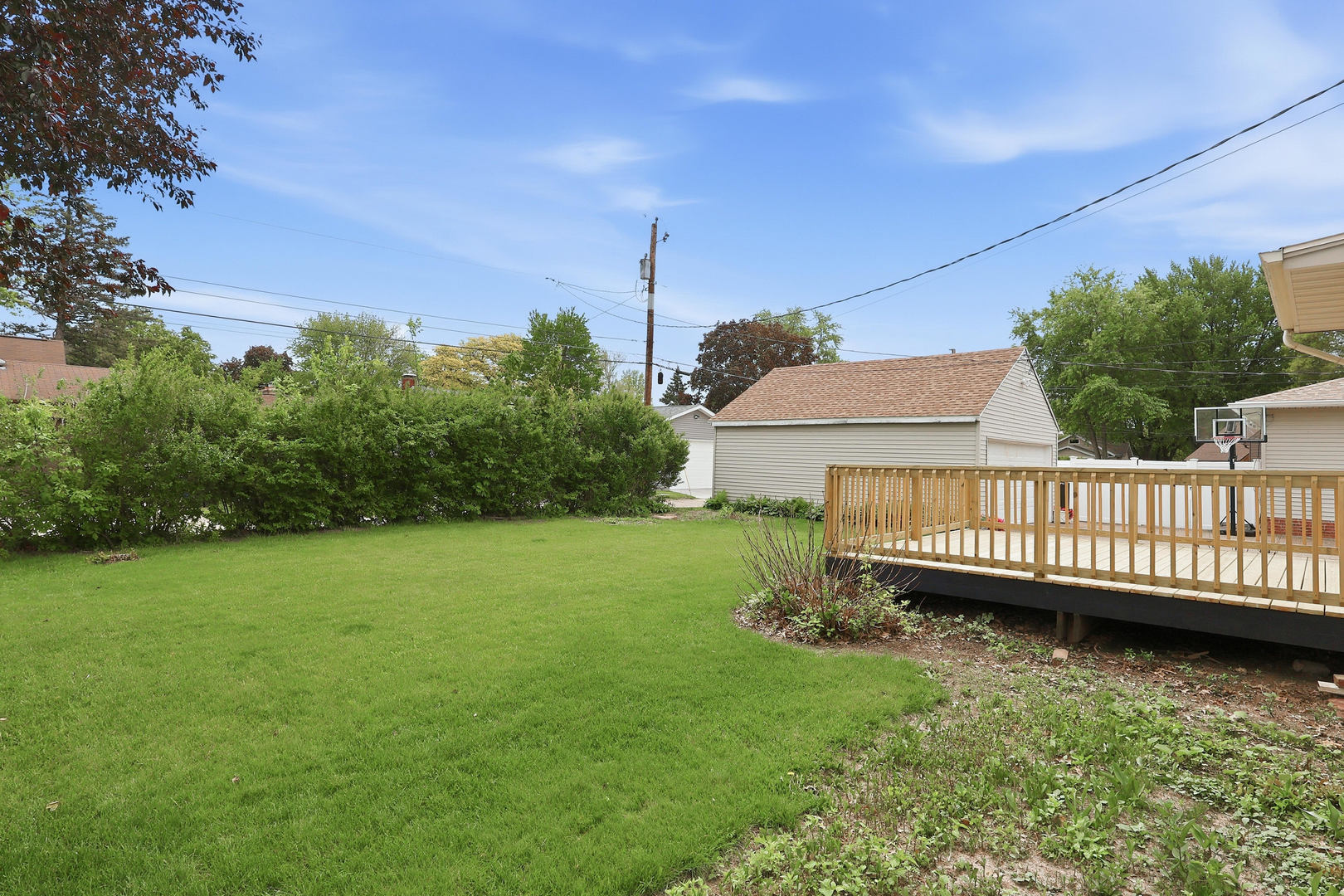 2528 28th Street Moline, IL 61265 - Photo 34 of 35 a view of a deck with a yard