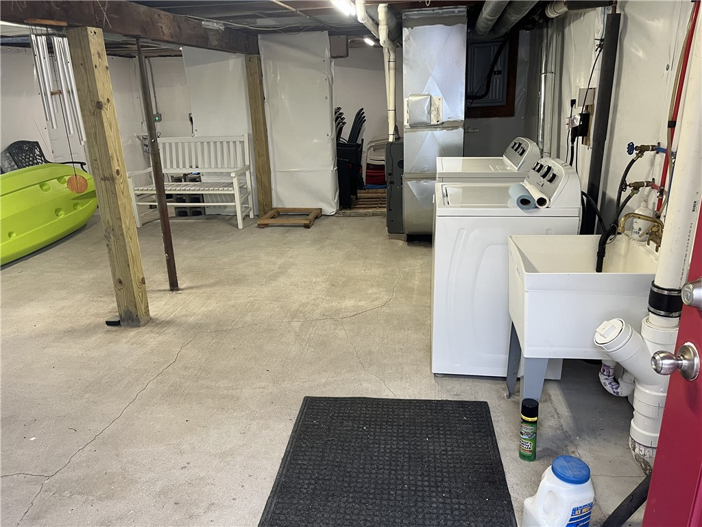 893 Hard, Unit 3 Webster, NY 14580 - Photo 14 of 15