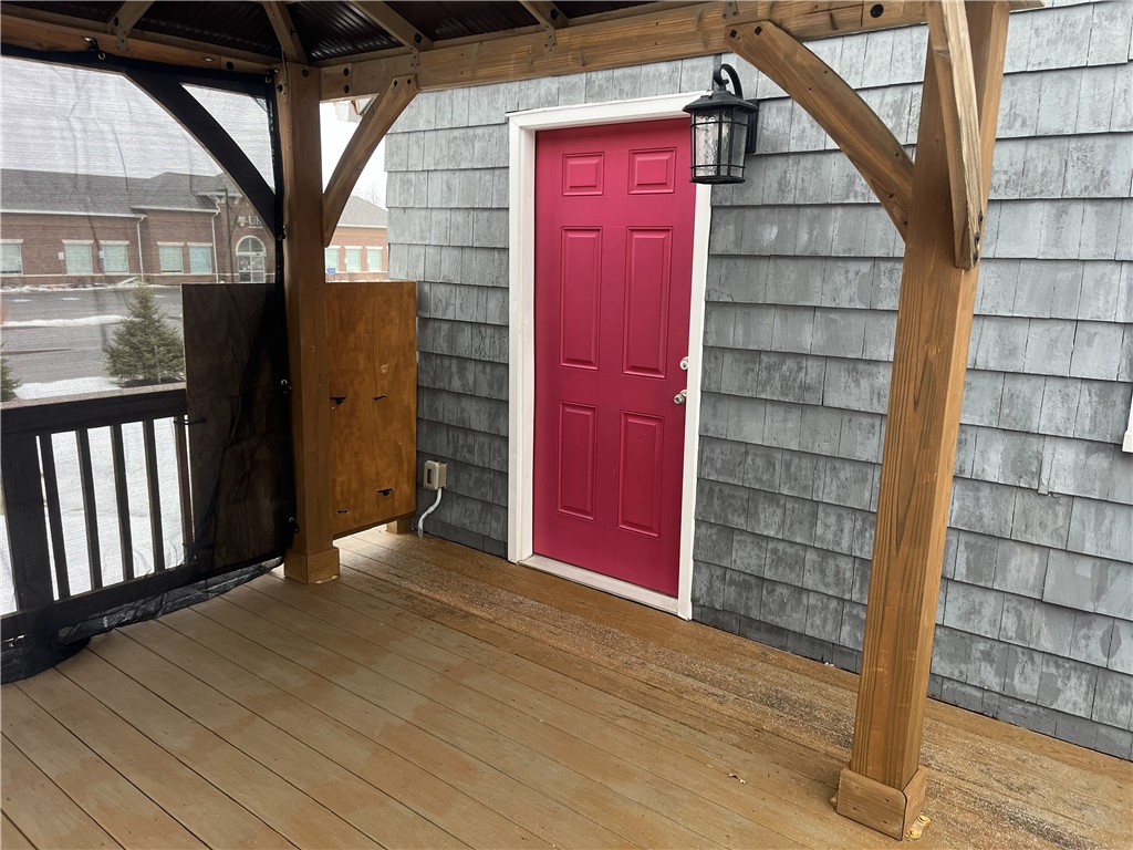 893 Hard, Unit 3 Webster, NY 14580 - Photo 2 of 15