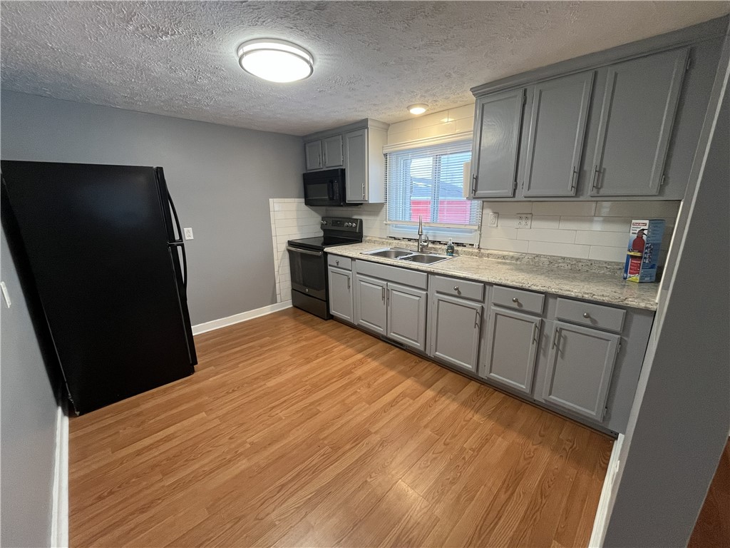 893 Hard, Unit 3 Webster, NY 14580 - Photo 6 of 15