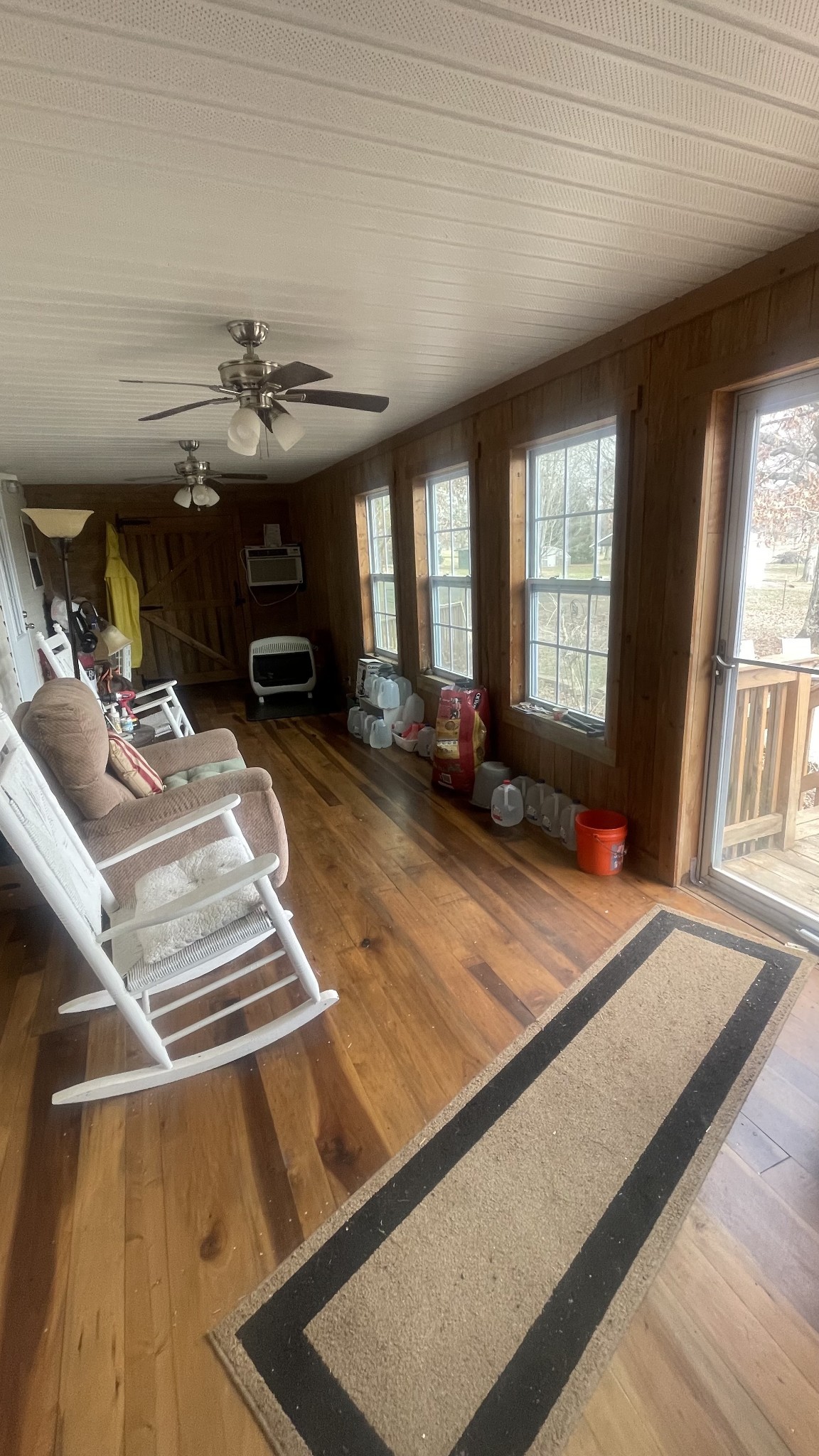 75 Snell Road Ethridge, TN 38456 - Photo 18 of 51 a view of a living room and kitchen