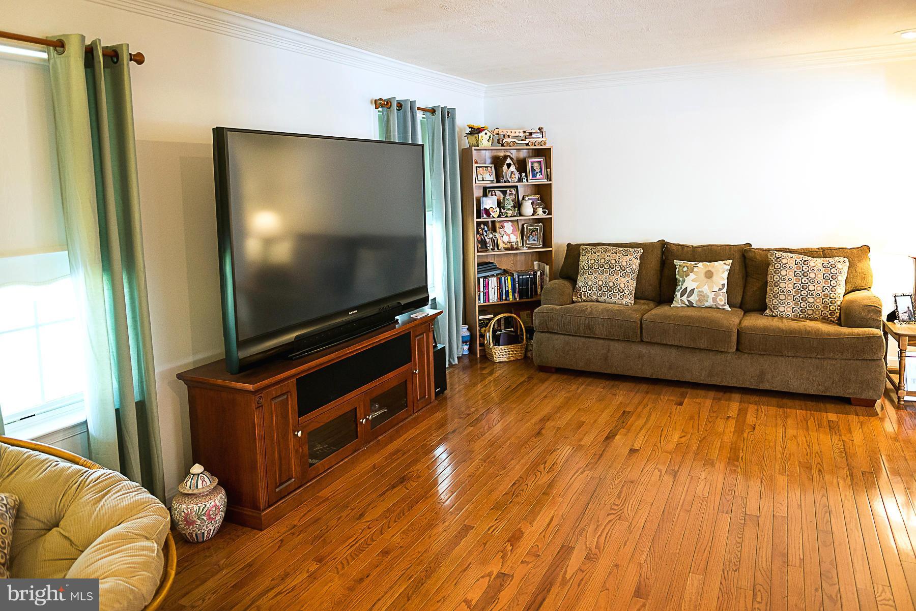 7105 Henson Landing Road Welcome, MD 20693 - Photo 2 of 30 Living Room