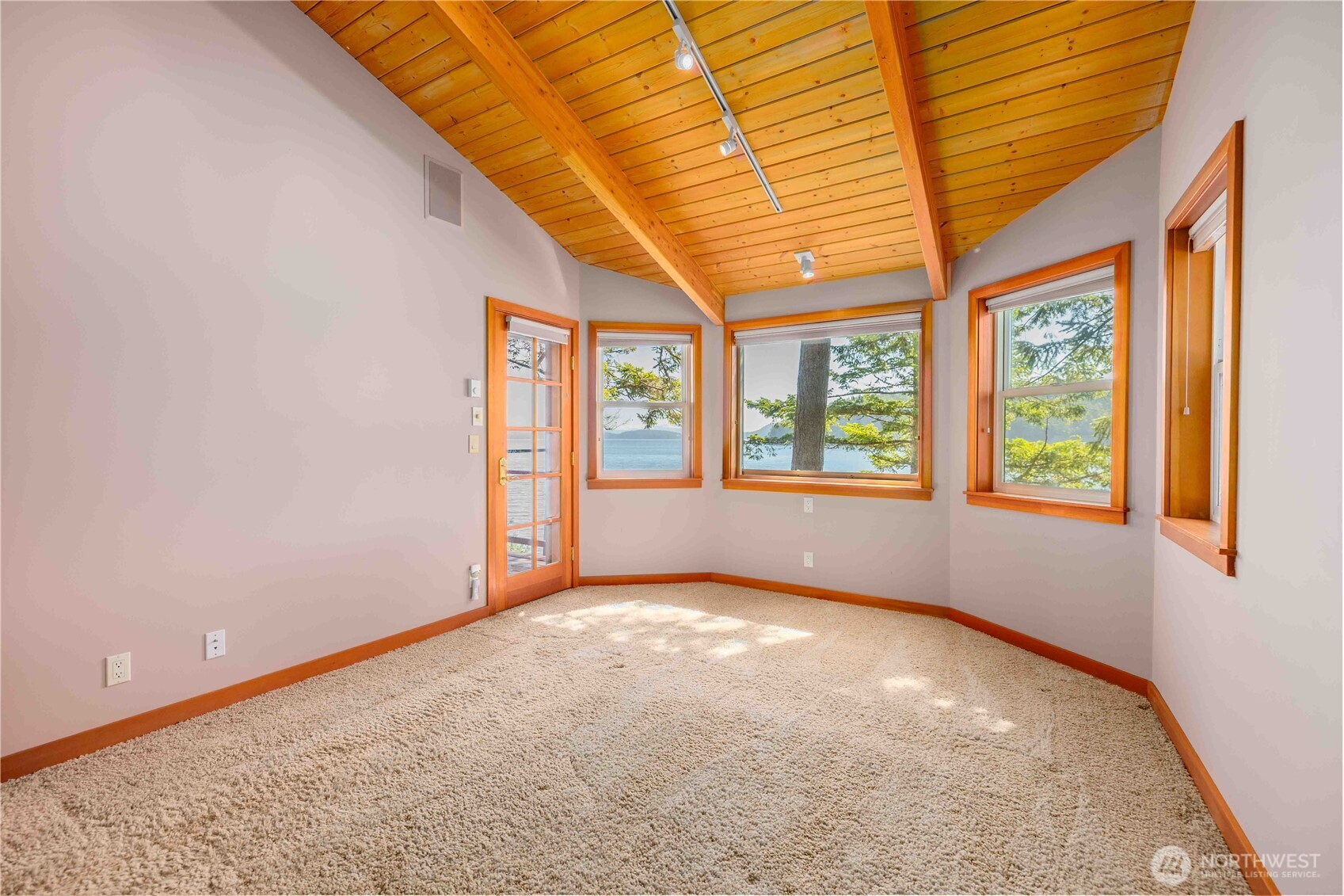 755 Ferry Road Lopez Island, WA 98261 - Photo 19 of 38