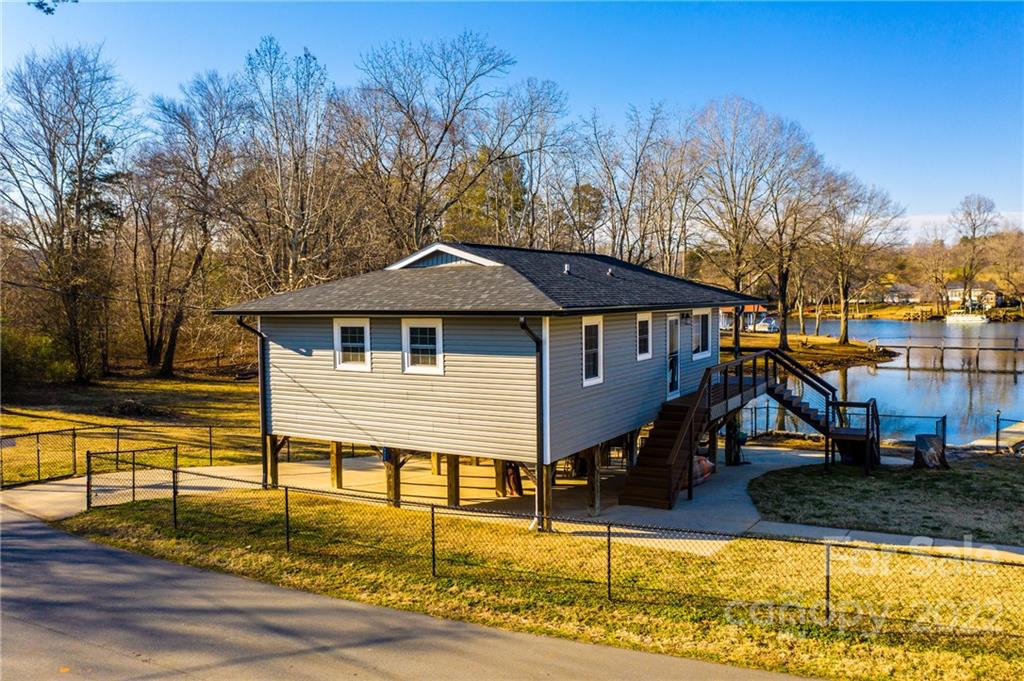 4454 Ridge Street Claremont, NC 28610 - Photo 3 of 45 Gallery Image 3