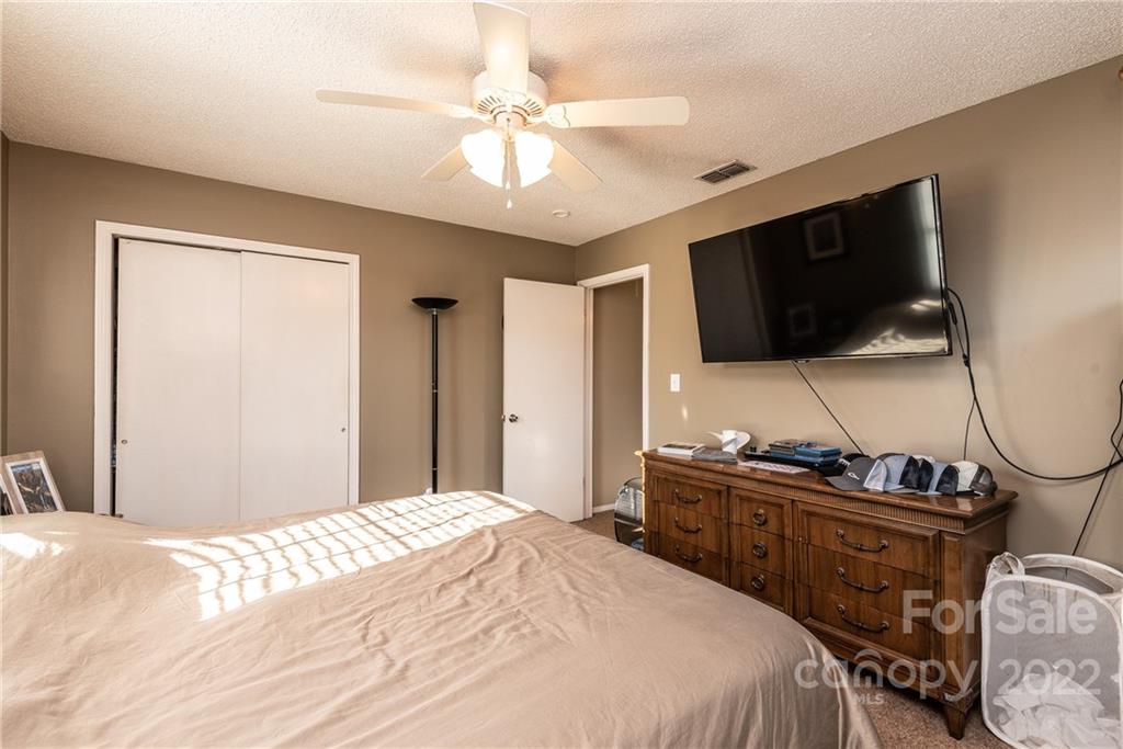 4454 Ridge Street Claremont, NC 28610 - Photo 43 of 45 Gallery Image 43